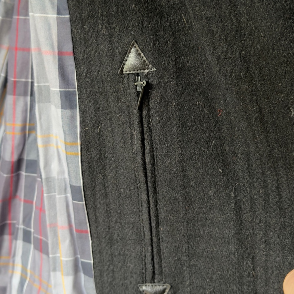 100% Wool Barbour Navy and Gray Plaid Lined Jacket with Label Detail - Picture 11 of 16